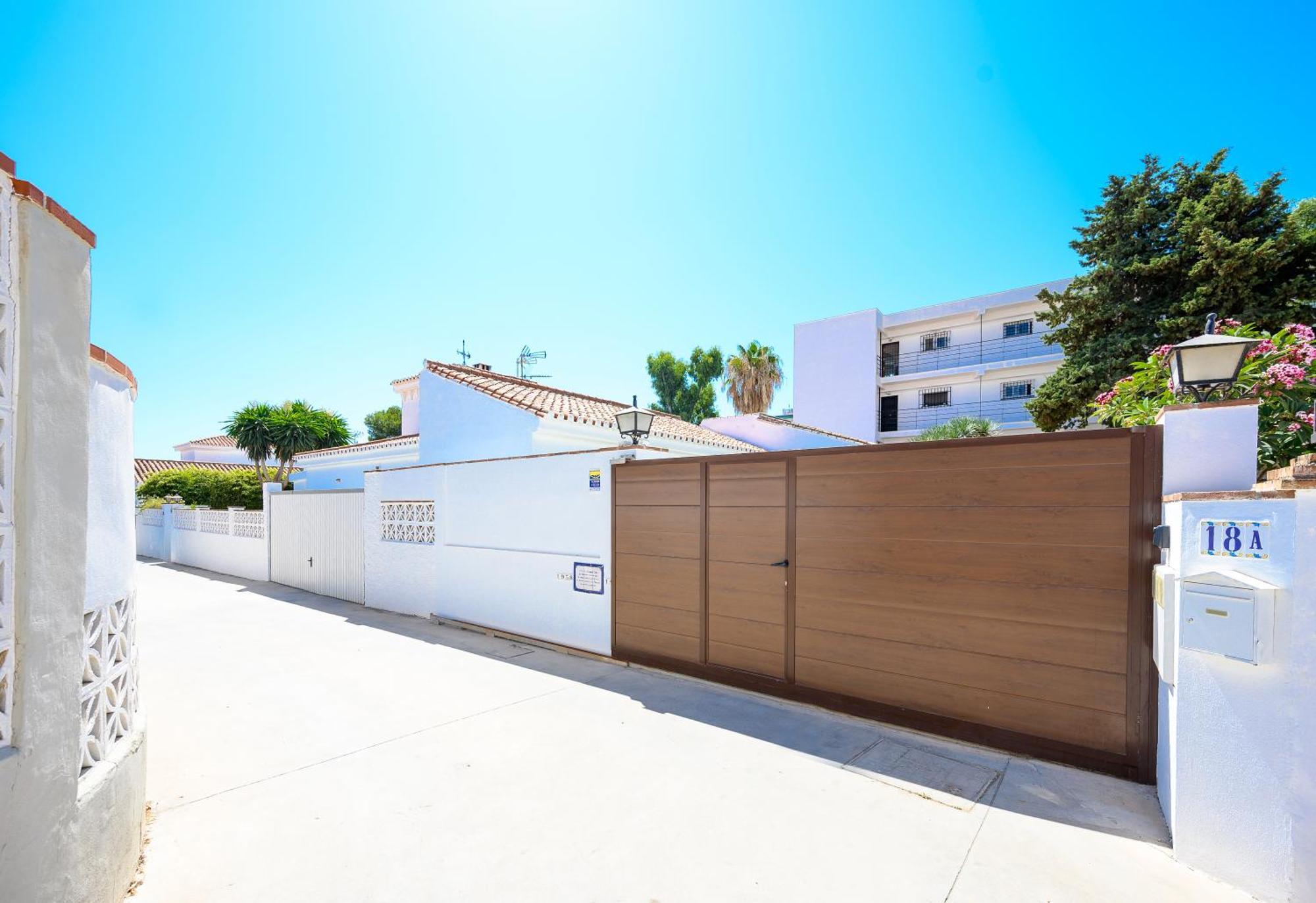 Chalet En Puerto Marina Benalmádena Exterior foto